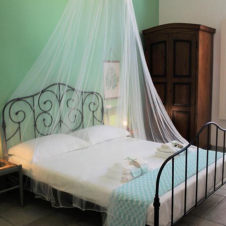 Li Perrini Boutique B&B Acquarica Δωμάτιο φωτογραφία