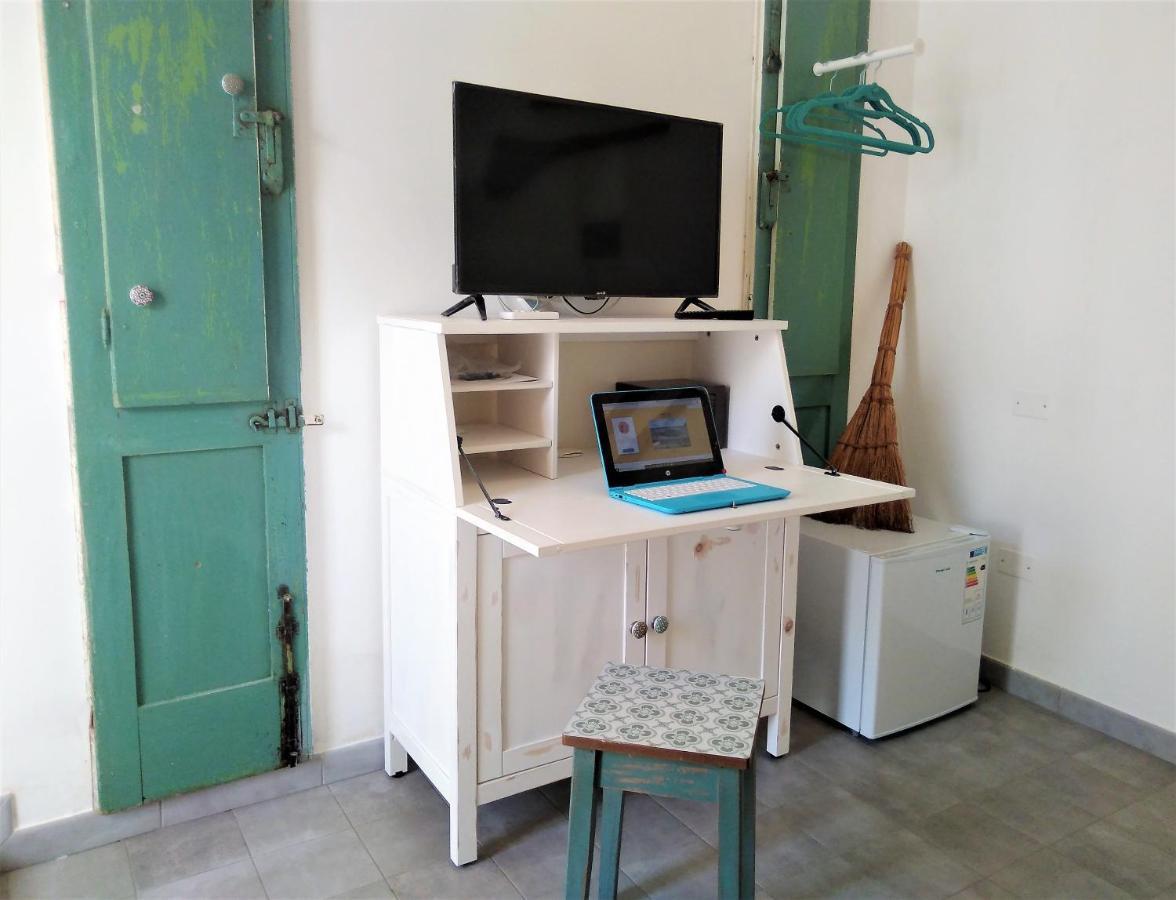 Li Perrini Boutique B&B Acquarica Εξωτερικό φωτογραφία