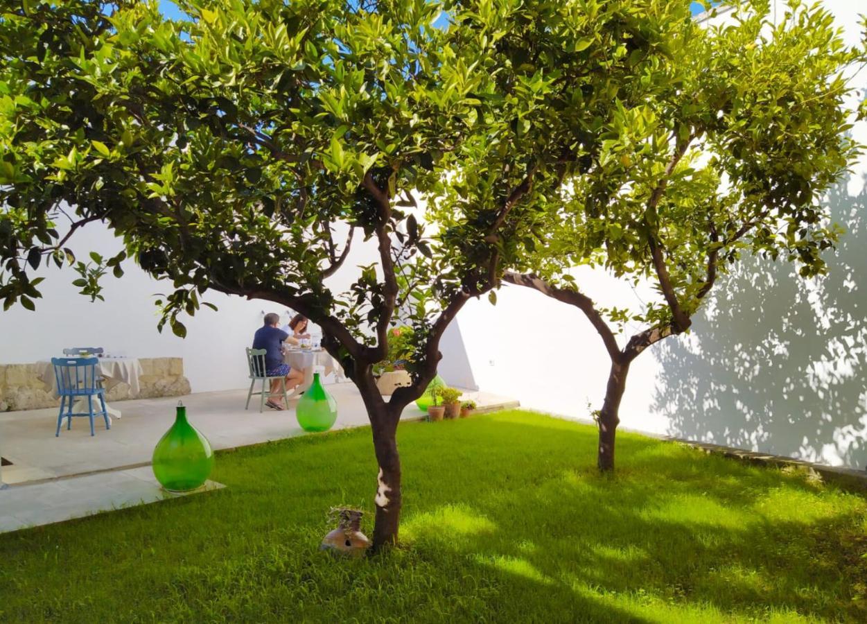 Li Perrini Boutique B&B Acquarica Εξωτερικό φωτογραφία