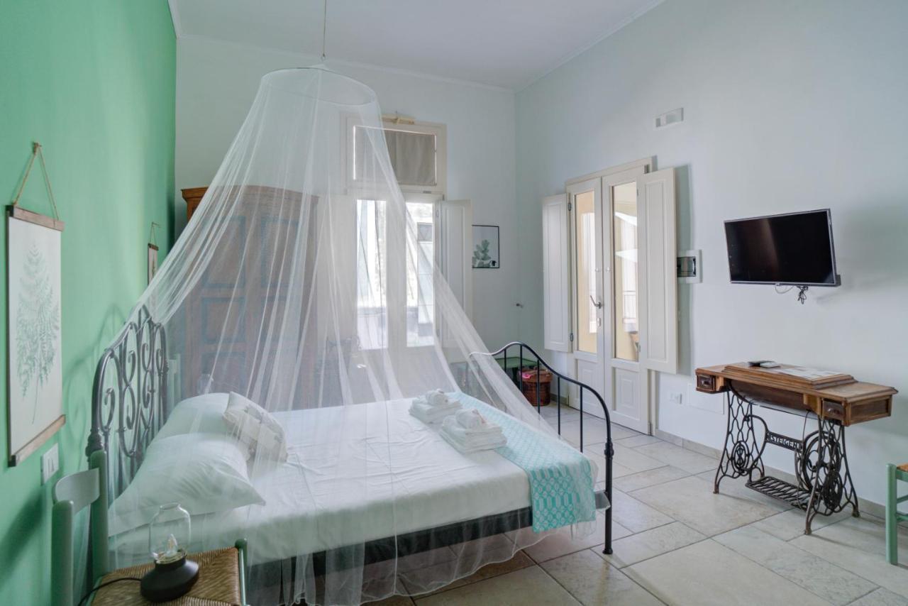Li Perrini Boutique B&B Acquarica Εξωτερικό φωτογραφία